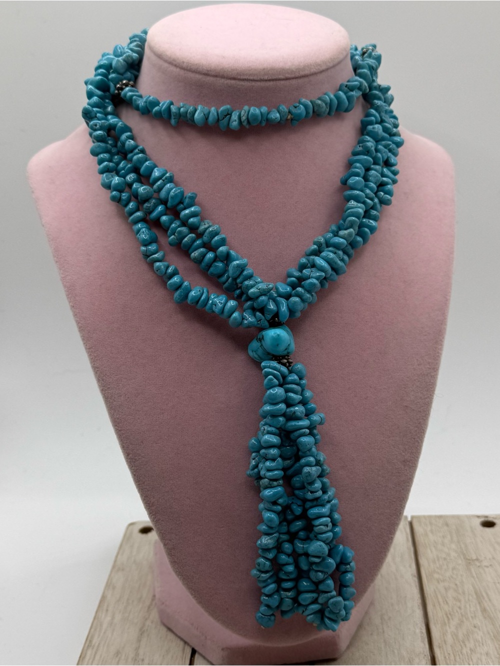 Dyed howlite Beaded Multi-Strand Lariat Necklace